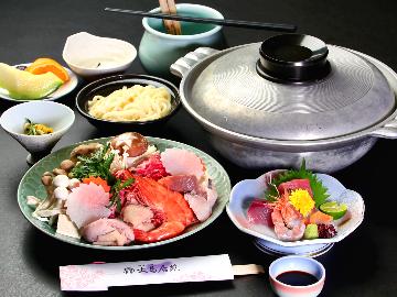 冬季限定【あったか寄せ鍋】みんなでお鍋を囲んでぬくぬく～◎野菜たっぷりで栄養満点！