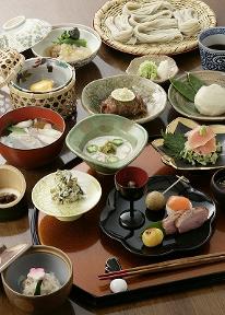 鷹明亭 蕎麦会席と四季を彩る旬の食材競演プラン(11月1日１階大浴場等リニューアルオープン・全館禁煙）