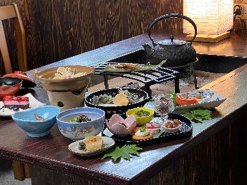 6月まで1日1組限定　新設の囲炉裏でお食事　★露天、浴室、トイレ貸切・３密回避★