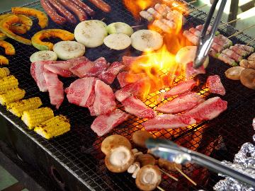 【星空BBQ☆】特産品の大山地鶏やラム肉も♪嬉しい☆飲み物持込み自由(*^^)v雄大な自然で乾杯！