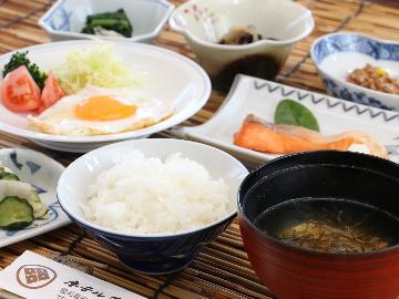 【年末年始専用★1泊朝食付】＜帰省におすすめ＞朝食は宿、夕食はお外で♪