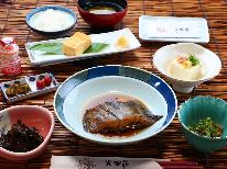 【朝食付】新潟コシヒカリ三大産地の佐渡！美味しい佐渡米と旬のお魚をお楽しみください♪