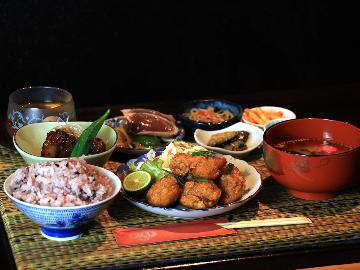 《おすすめ晩ご飯》日替わり古民家定食でとっても安価なプラン♪【夕食のみ】