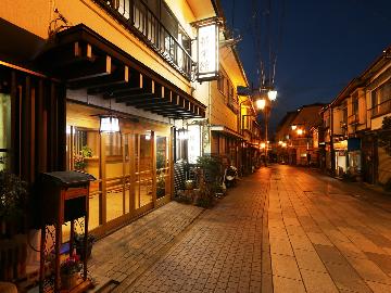 新栄館