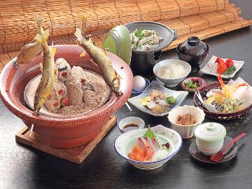 【期間限定・1泊2食付き】鮎の炭火焼き、柳川鍋など初夏の旬が堪能できます！～涼風会席～