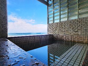 【素泊まり】日本海が目の前！お部屋もお風呂もオーシャンビュー＆24時間入浴可能≪ライダー大歓迎≫