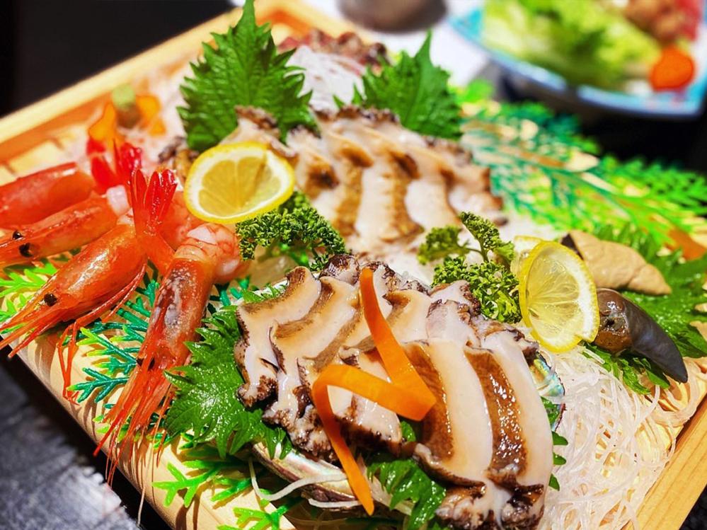 【アワビフルコース】獲れたての活アワビで至福のひと時！日本海の新鮮な食材に舌鼓【1泊2食付】