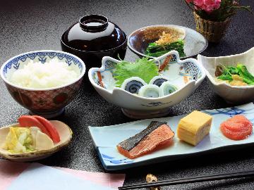 【料亭の朝ごはん】えびのの美味しいがぎゅっと詰まった朝食付プラン