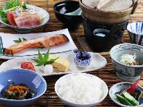 【朝食付】ボリューム満点の手作り朝ごはん♪木々に囲まれた癒やしの宿で湯本温泉を満喫！