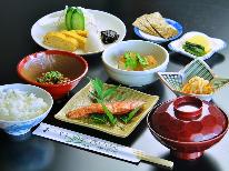 【朝食付】しっかり 和朝食を食べてご出発♪夕食は自由に、ゆったり岩風呂でリラックス！Wifi 完備♪