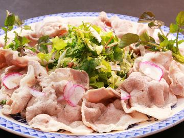 夏季限定【麓山高原豚グレードアップ】ボリュームたっぷり！やわらかジューシー！さっぱり冷しゃぶを贅沢に