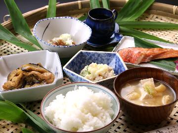 【朝食付】朝は自家焙煎の淹れたてコーヒーでスッキリ☆那須で遊んで湯ったりしましょ♪【Wi-Fi無料】