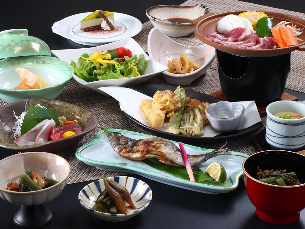 【1泊2食付】家族旅行応援☆スキーを楽しもう！栂池高原スキー場徒歩１０秒♪≪割引きリフト券あり≫