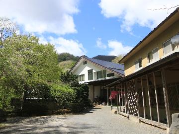 山あいに佇む一軒宿　天栄湯