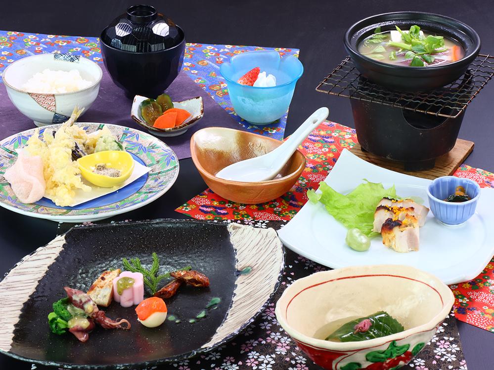 【直前割】直前予約で超お得！四季の会席を楽しむプラン◆1泊2食