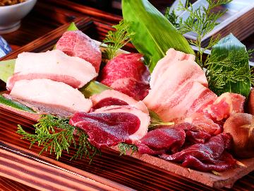 【1泊2食・松コース】お肉の“質”とボリュームをグレードアップ♪5種のお肉を食べ比べる豪華焼肉
