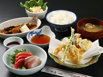 【2食付】仕事後はゆっくり★日替わり家庭的おふくろ定食