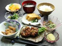 【朝食付き】夕食は自由に食べ歩き＆飲み歩き☆夜は安房の街を見下ろしながら《貸切の半露天風呂》を満喫♪