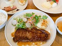 夕食はCafe Bistro BAY HOMES でお得な”ステーキセット”【1泊朝食付き】