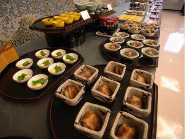 【1泊朝食付きプラン】お客様評価4つ星の朝食！！毎日手作り朝食ビュッフェ
