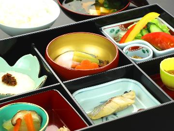【ビジネス朝食付】平日限定！体の芯から温まる和朝食を食べて今日も1日いってらっしゃい♪