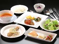 【１泊２食付】こだわりの和洋中日替り料理《リフト・温泉割引可》