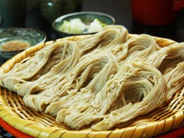 【一泊夕食のみ】《現地現金決済限定》　朝寝坊でゆっくり♪蕎麦懐石料理をお腹いっぱいに♪