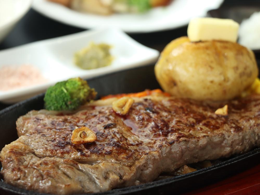 【和牛ステーキ】美食を味わう苗場旅★和牛を贅沢にステーキで！2食付■格安リフト券手配可
