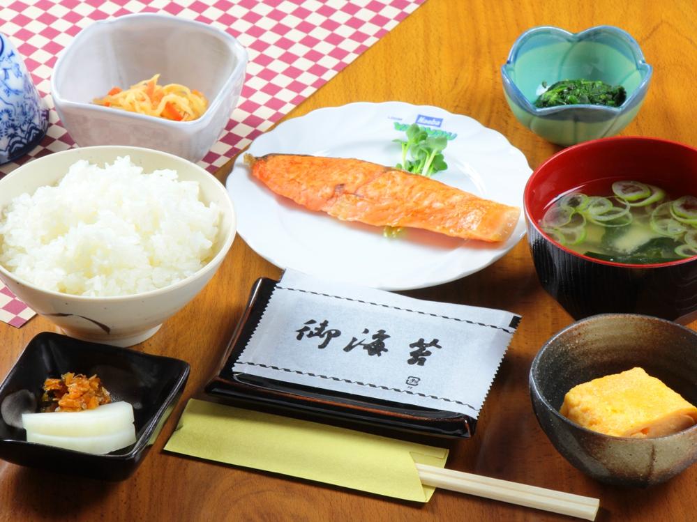 【12月～2月連休限定】 連泊で苗場を楽しもう★ 朝食付２連泊プラン ■格安リフト券手配OK■