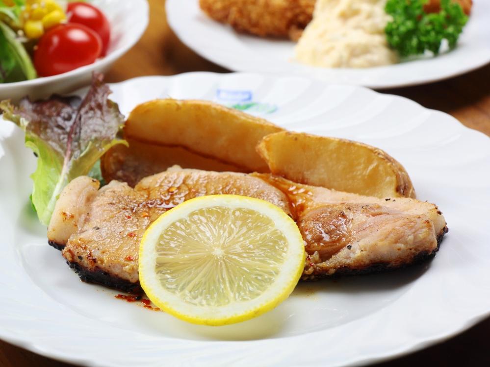 【12月～2月連休限定】 連泊で苗場を楽しもう★ ２食付２連泊プラン ■格安リフト券手配OK■