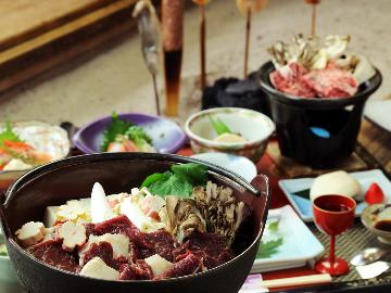 【湯西川名物　熊鍋】一度は食べてみたい、ジビエ鍋にトライ！自然に囲まれた貸切露天風呂×湯西川郷土料理