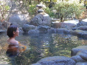 【1日２組限定】源泉かけ流しの内湯も露天も完全貸切！！専用なので安心♪≪1泊2食≫