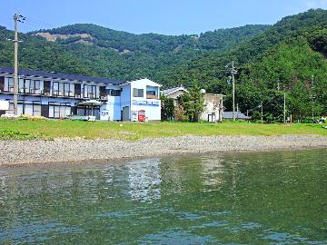 [HP限定価格]【夏休み限定】海水浴場は目の前！海水浴150％満喫プラン[1泊2食付]