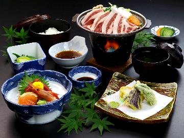 《平日限定》温泉に浸かり、がっつり日替わり定食！これで明日も元気ハツラツ♪1泊2食